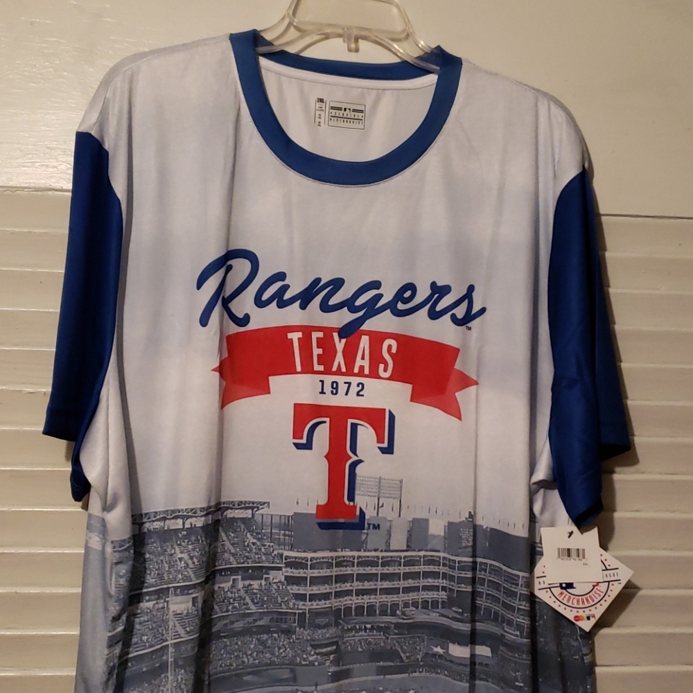 NWT☆ Genuine Texas Rangers Shirt
